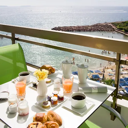 Hotel Pullman Cannes 4*